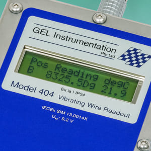 Thiết bị đọc cầm tay/ Intrinsically Safe Readout (VW) | Model 404 – Geokon.USA